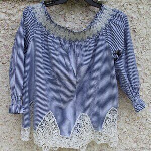 Gibson & Latimer Top Womens Off shoulder blue and white smocked top,  size XL